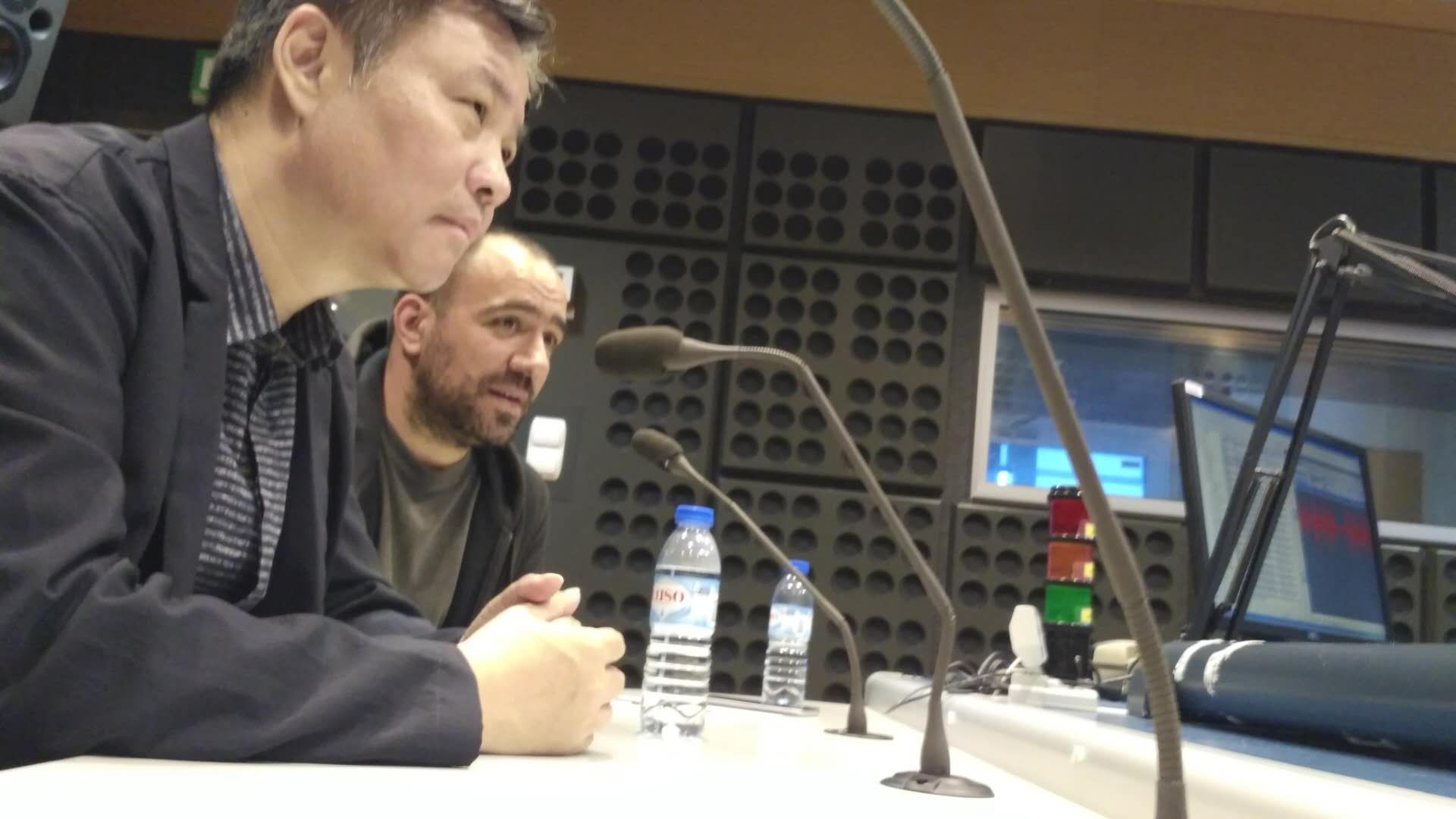 Yu Hua em entrevista na Antena 2 com Tiago Nabais